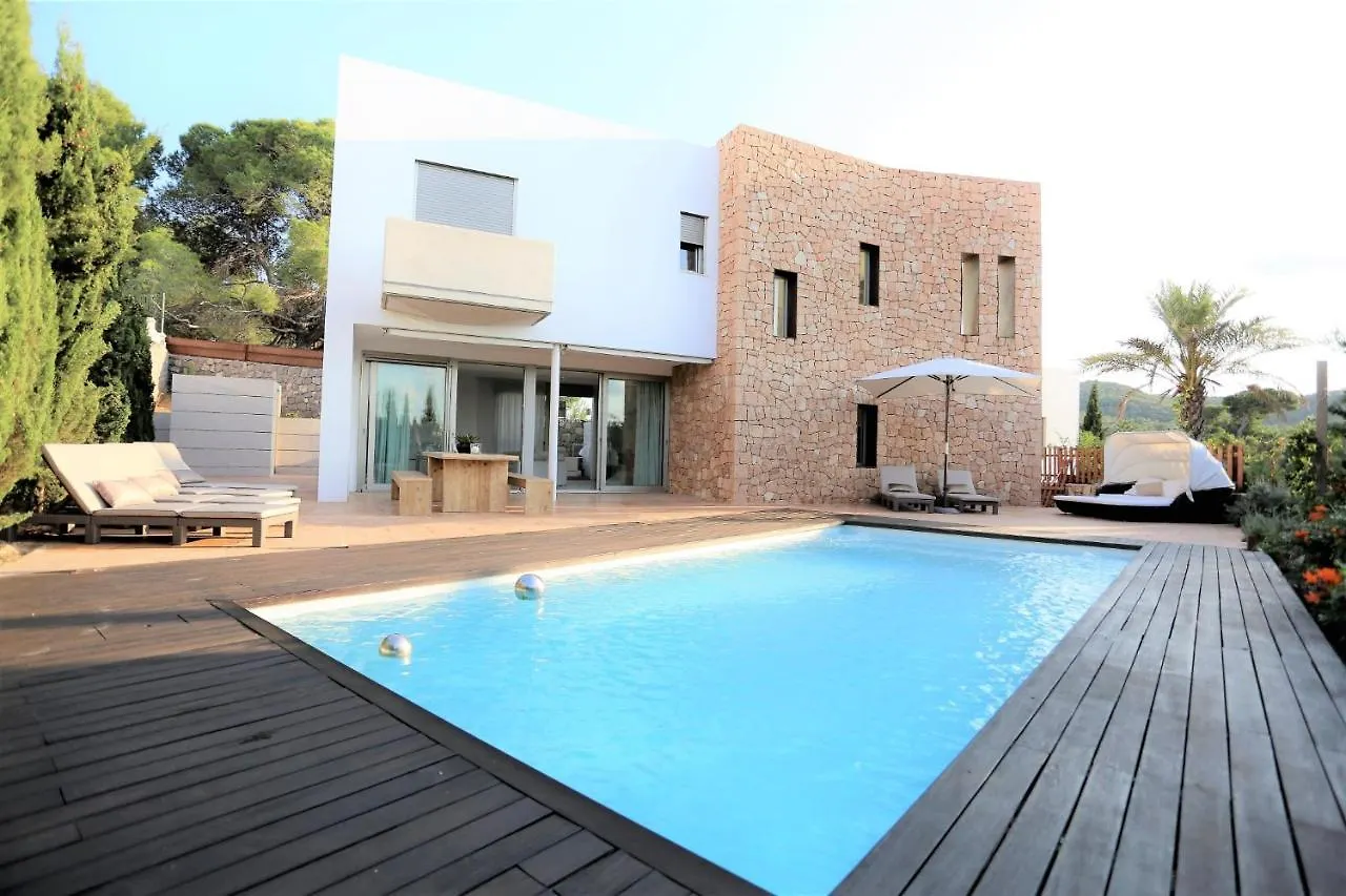 別荘 Modern Villa Montecristo
