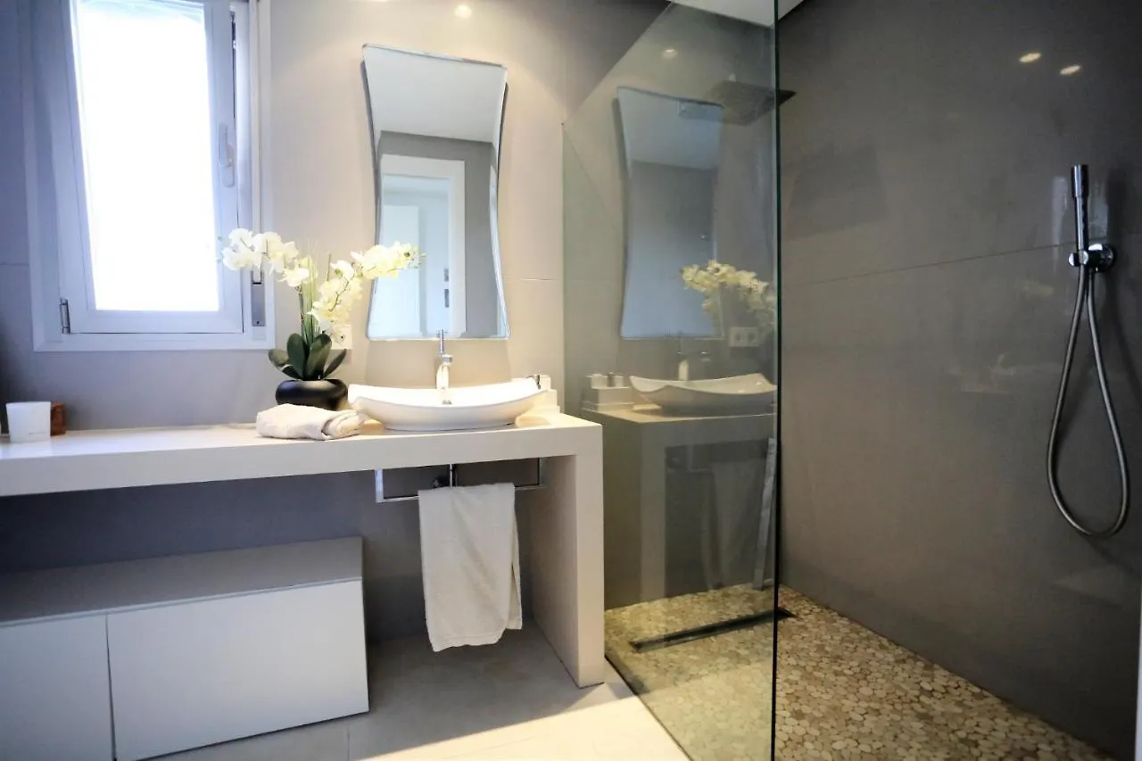 Modern Villa Montecristo 別荘