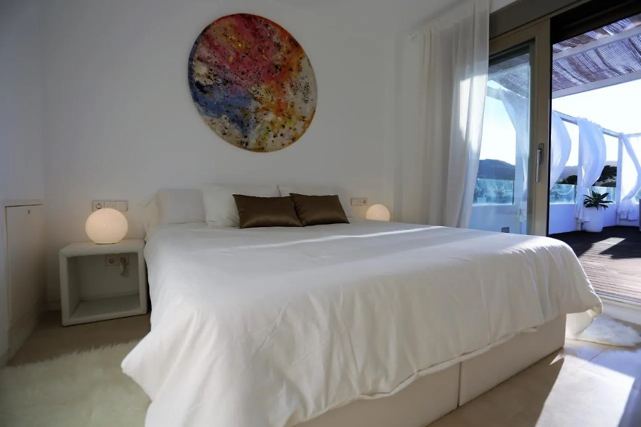 Сasa de vacaciones Modern Villa Montecristo